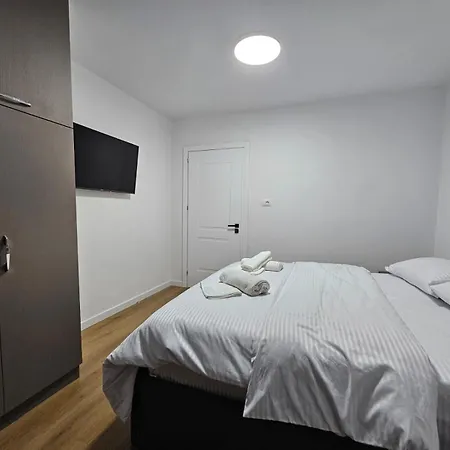 Elois Luxury * Tirana