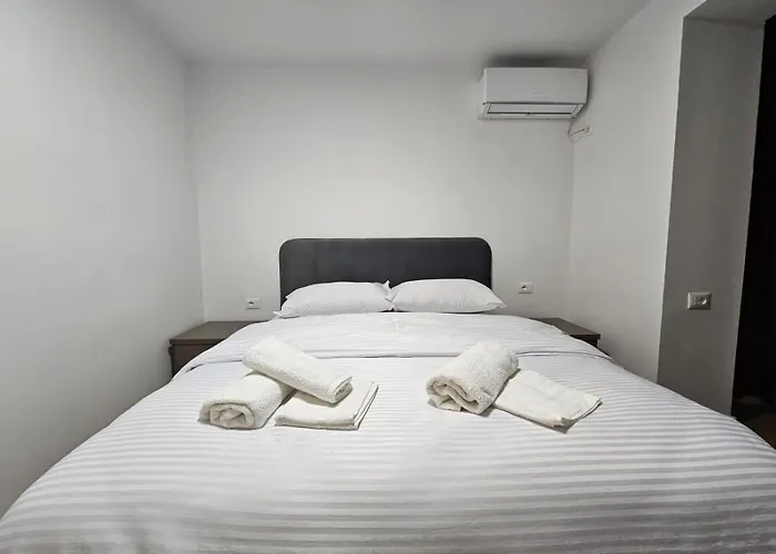 Elois Luxury Apartamento Tirana